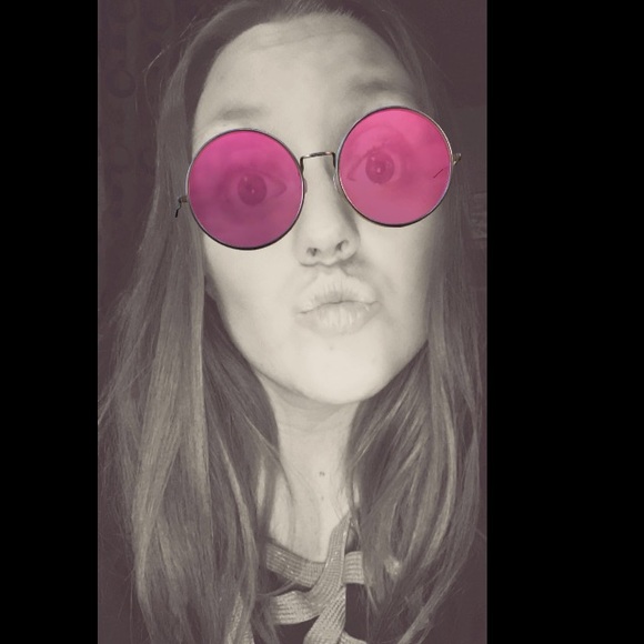 Meet your Posher, Finley