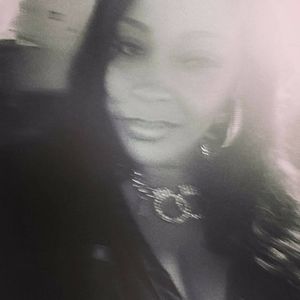 Meet your Posher, Latosha