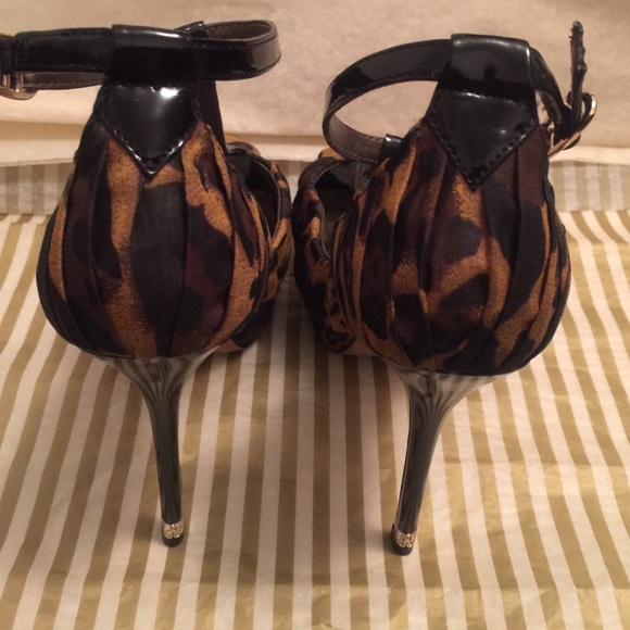 Sam Edelman ankle strap pumps. - Picture 4 of 4