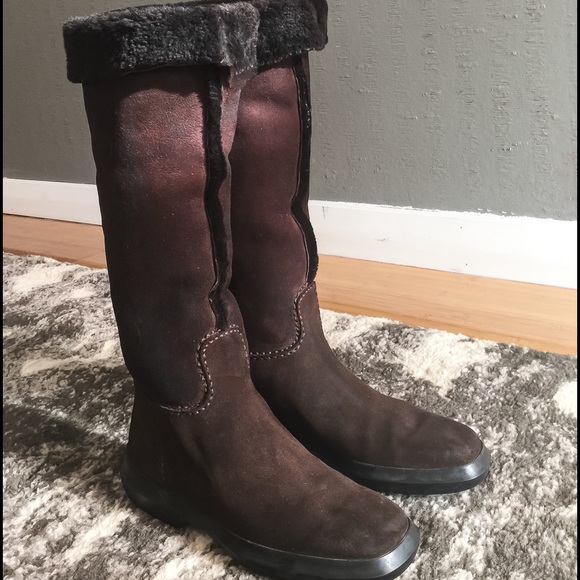TOD'S Luxurious Suede & Shearling Boots ❄️ Size 7