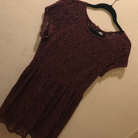 Burgundy lace dress NEVER WORN JUST TRIED ON