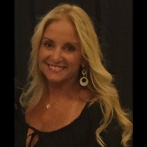 Meet your Posher, Laurie