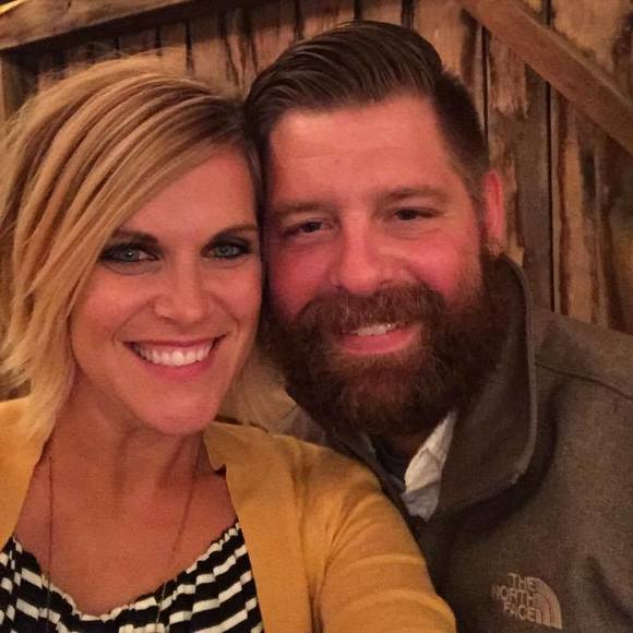 Meet your Posher, Jennifer - Picture 2 of 2