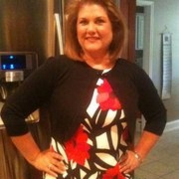 Meet your Posher, Noemi - Picture 1 of 1