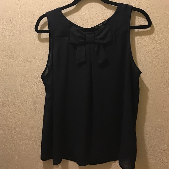 Navy blue bow top