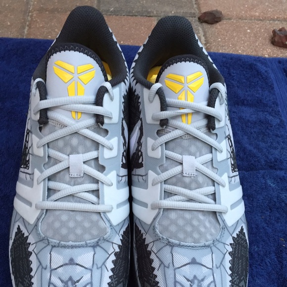 Nike Kobe Mentality - Picture 2 of 4