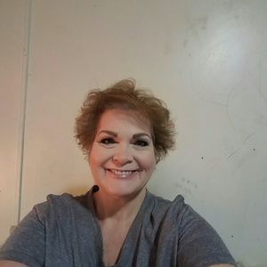 Meet your Posher, Gina