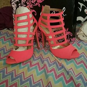 Corral caged heels