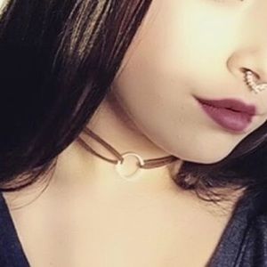 Circle choker in brown or black
