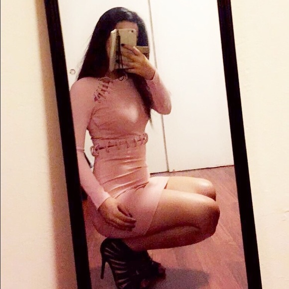 Mauve dress - Picture 1 of 3
