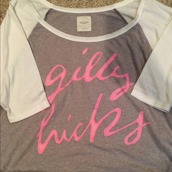 Gilly Hicks baseball tee