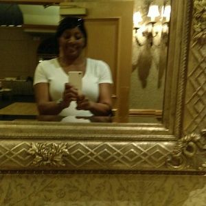 Meet your Posher, Bernadette