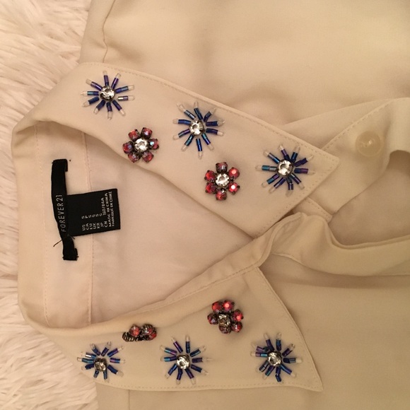 White Blouse - Picture 2 of 3