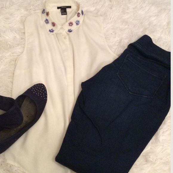 White Blouse - Picture 3 of 3