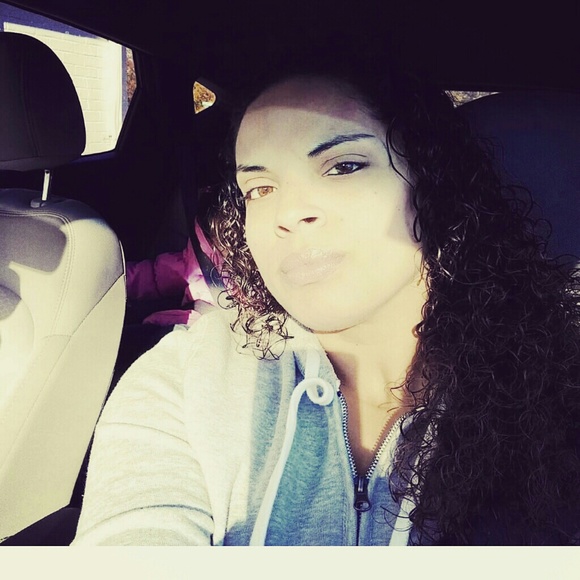 Meet your Posher, Eva - Picture 1 of 1