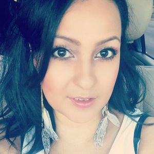 Meet your Posher, Marcela