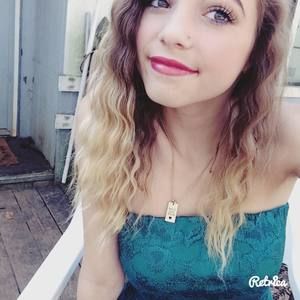 Meet your Posher, Kara