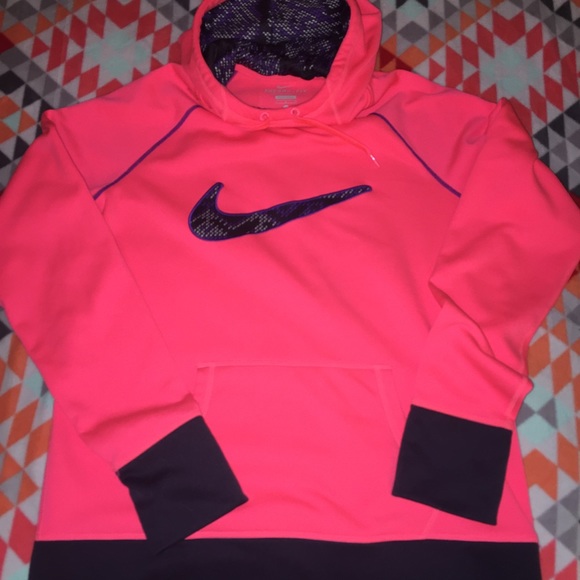 EUC Nike therma-fit hoodie - Picture 1 of 4