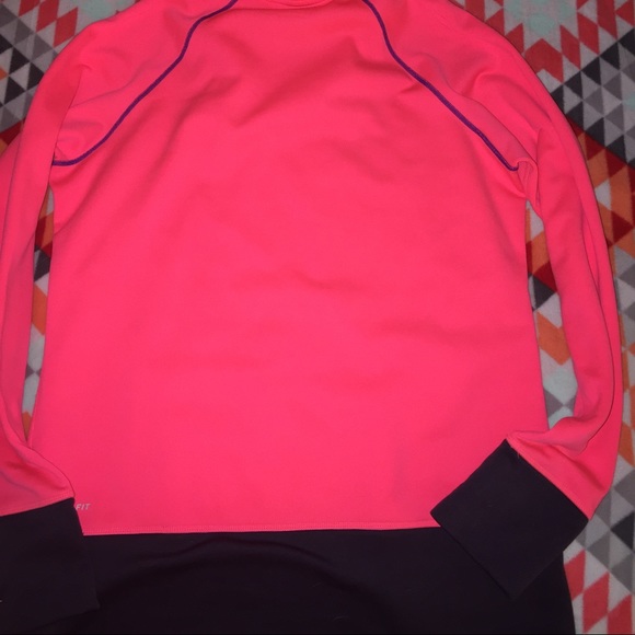 EUC Nike therma-fit hoodie - Picture 4 of 4