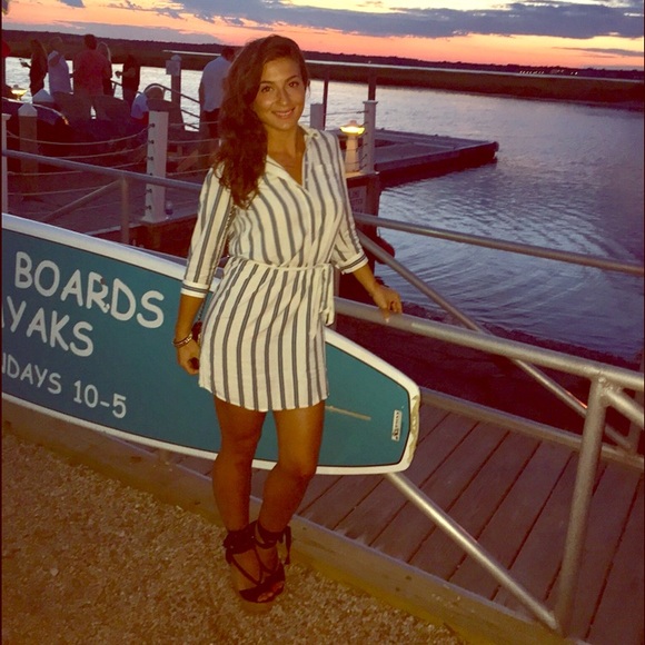 Meet your Posher, Nicole - Picture 1 of 3