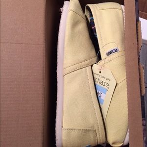 toms