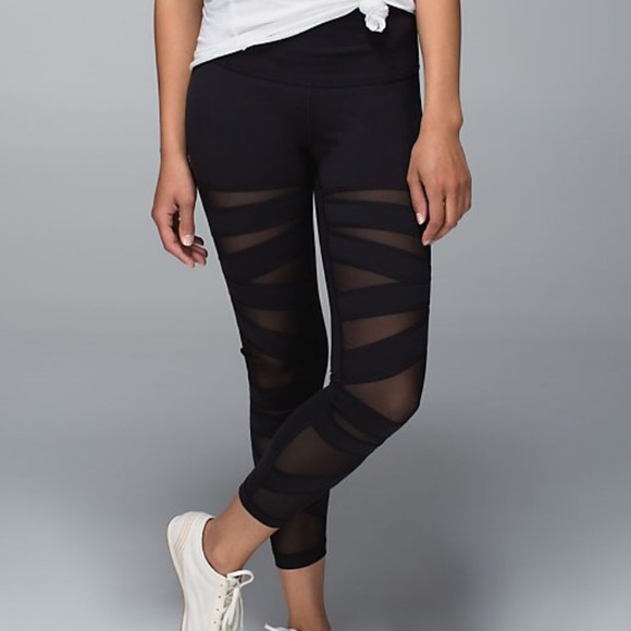 ⛔️SOLD⛔️ Lululemon Black Tech Mesh Tights sz 4
