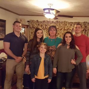 Meet your Posher, Sharon