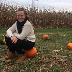 Meet your Posher, Emily