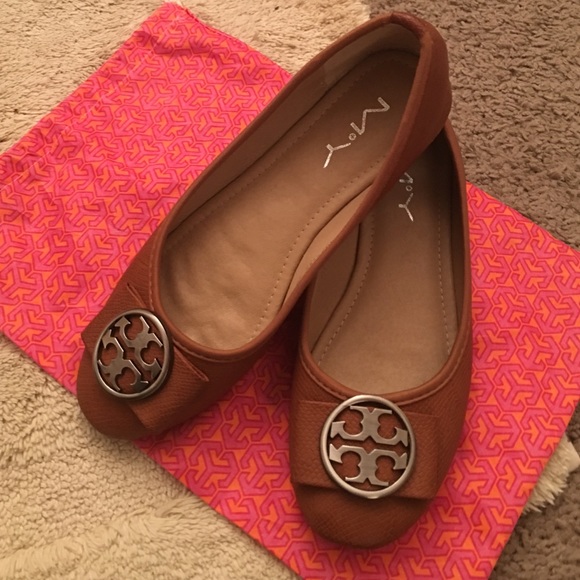 Trendy Flats
