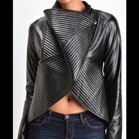 🎉🎉HP🎉🎉 Best Selling Black Faux Leather Jacket - Picture 2 of 5