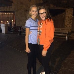 Meet your Posher, Abbi