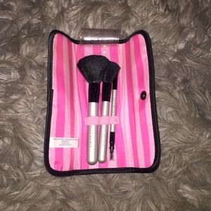 HOLIDAY SALE! Victoria's Secret brush set