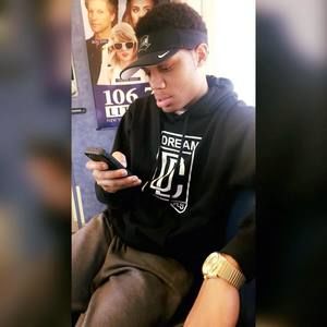 Meet your Posher, Marc