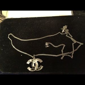 Chanel world pendant necklace