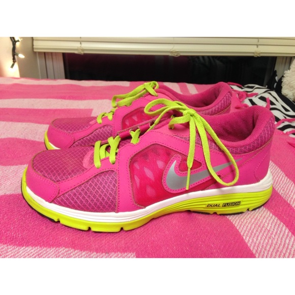 Nike Shoes - Pink Nike Dual Fusion sneakers
