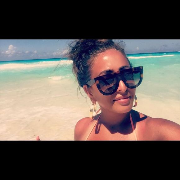 Meet your Posher, Marissa