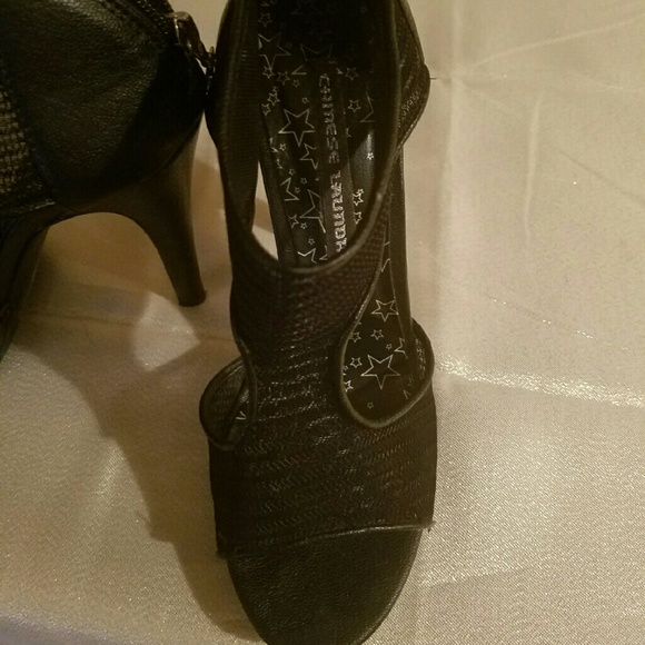 2 for $20- Chinese Laundry Fun and Edgy Heels - Picture 2 of 3
