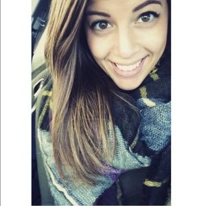 Meet your Posher, Samantha