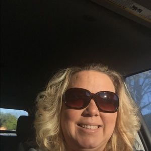 Meet your Posher, Tracy