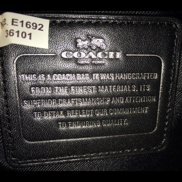 COACH Edie 28 Pebbled Metallic Gunmetal Bag 36101 - Picture 4 of 4