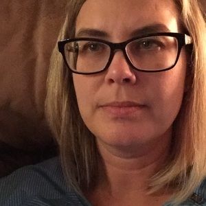 Meet your Posher, Angie