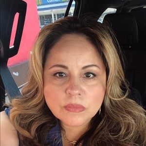 Meet your Posher, Monica