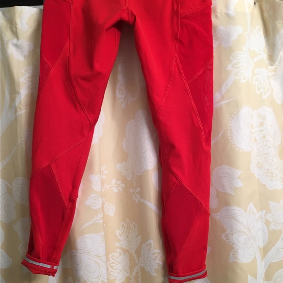 Rare red mesh lulu leggings w/ pockets