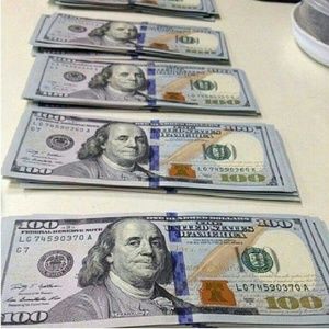 Meet your Posher, Dana