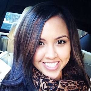 Meet your Posher, Adriana