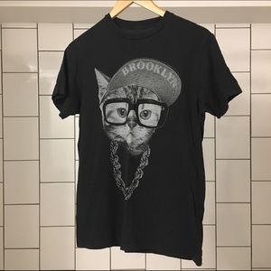 Brooklyn Cat Graphic Tee