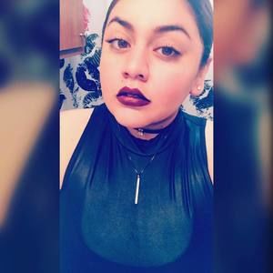 Meet your Posher, Bee