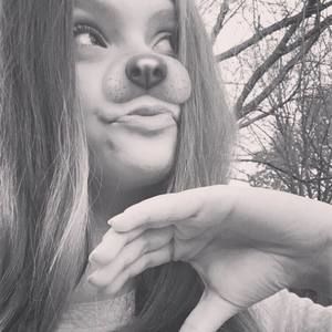 Meet your Posher, Mackenzie