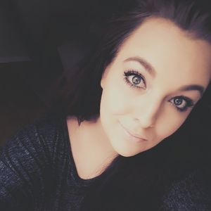 Meet your Posher, Hillary