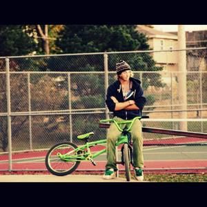 Meet your Posher, Troy